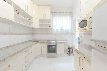 Apartamento à venda com 119m², 3 quartos e 1 vaga Apartamento à venda com 119m², 3 quartos e 1 vagaCozinha