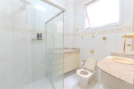 Apartamento à venda com 119m², 3 quartos e 1 vaga Apartamento à venda com 119m², 3 quartos e 1 vagaBanheiro