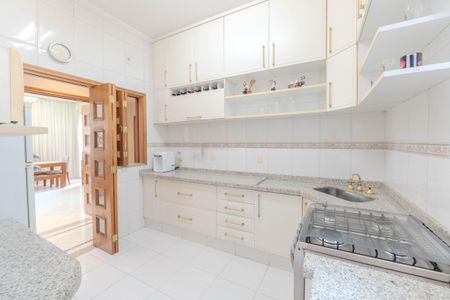 Apartamento à venda com 119m², 3 quartos e 1 vaga Apartamento à venda com 119m², 3 quartos e 1 vagaCozinha