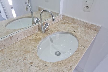 Apartamento à venda com 78m², 2 quartos e 2 vagasBanheiro