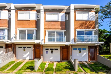 Casa de condomínio à venda com 160m², 3 quartos e 1 vaga Casa de condomínio à venda com 160m², 3 quartos e 1 vagaFachada