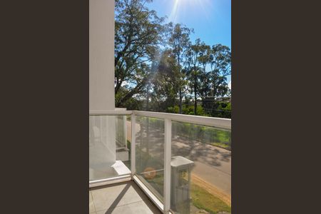 Casa de condomínio à venda com 160m², 3 quartos e 1 vaga Casa de condomínio à venda com 160m², 3 quartos e 1 vagaSacada