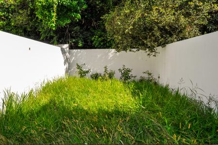 Casa de condomínio à venda com 160m², 3 quartos e 1 vaga Casa de condomínio à venda com 160m², 3 quartos e 1 vagaQuintal