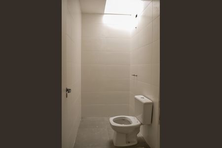 Casa de condomínio à venda com 160m², 3 quartos e 1 vaga Casa de condomínio à venda com 160m², 3 quartos e 1 vagaBanheiro suite 3