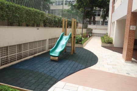 Apartamento à venda com 173m², 3 quartos e 3 vagasÁrea comum - Playground