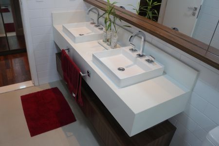 Apartamento à venda com 173m², 3 quartos e 3 vagasBanheiro da Suíte 1