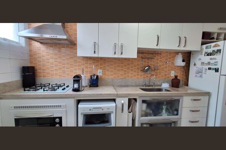 Apartamento à venda com 56m², 2 quartos e 1 vagaCozinha