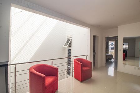 Casa à venda com 110m², 3 quartos e 2 vagas Casa à venda com 110m², 3 quartos e 2 vagasCobertura