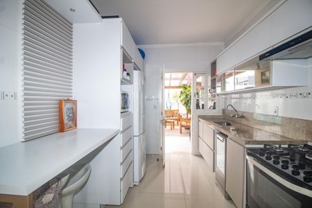 Casa à venda com 110m², 3 quartos e 2 vagas Casa à venda com 110m², 3 quartos e 2 vagasCozinha
