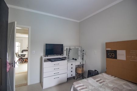 Casa à venda com 110m², 3 quartos e 2 vagas Casa à venda com 110m², 3 quartos e 2 vagasQuarto