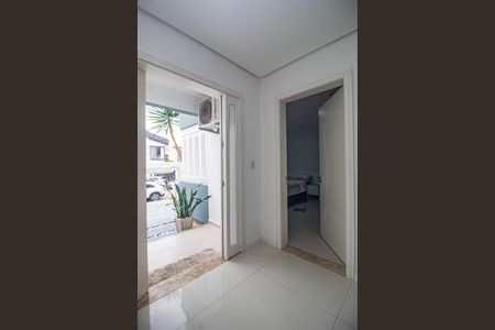 Casa à venda com 110m², 3 quartos e 2 vagas Casa à venda com 110m², 3 quartos e 2 vagasSala