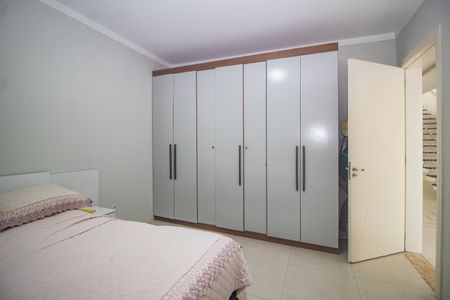 Casa à venda com 110m², 3 quartos e 2 vagas Casa à venda com 110m², 3 quartos e 2 vagasSuite