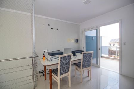 Casa à venda com 110m², 3 quartos e 2 vagas Casa à venda com 110m², 3 quartos e 2 vagasEscritório