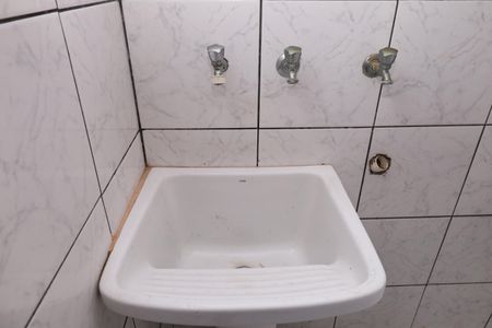 Casa para alugar com 55m², 3 quartos e sem vagaÁrea de Serviço