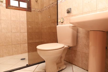 Casa para alugar com 55m², 3 quartos e sem vagaBanheiro 