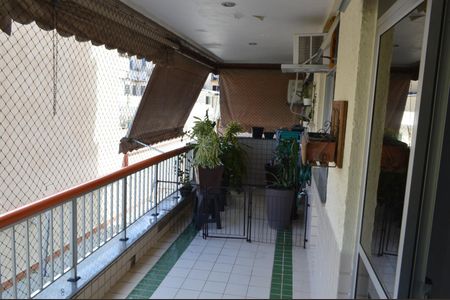 Apartamento à venda com 146m², 3 quartos e 2 vagasVaranda