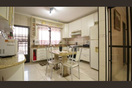 Casa à venda com 150m², 4 quartos e 3 vagasCozinha