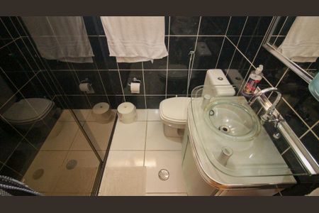 Casa à venda com 150m², 4 quartos e 3 vagasBanheiro da Suíte