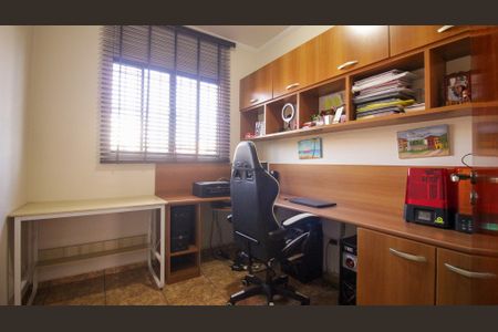 Casa à venda com 150m², 4 quartos e 3 vagasEscritório