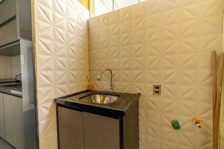 Casa de condomínio à venda com 215m², 4 quartos e 1 vagaÁrea de Serviço