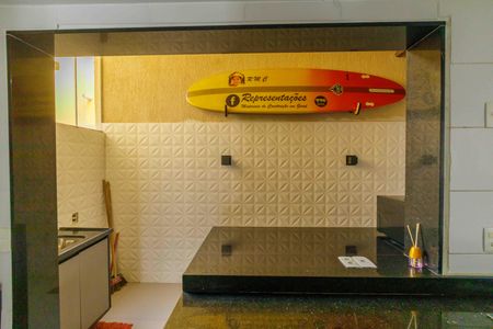 Casa de condomínio à venda com 215m², 4 quartos e 1 vagaÁrea de Serviço