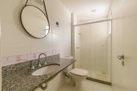 Casa de condomínio à venda com 215m², 4 quartos e 1 vagaBanheiro da Suíte 3