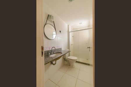 Casa de condomínio à venda com 215m², 4 quartos e 1 vagaBanheiro da Suíte 3