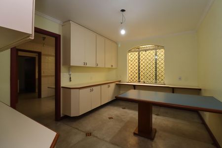 Casa à venda com 357m², 4 quartos e 4 vagasCopa