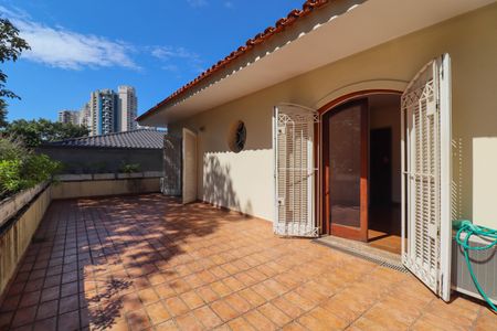 Casa à venda com 357m², 4 quartos e 4 vagasVaranda do Quarto 1