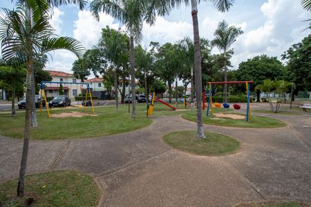 Casa de condomínio à venda com 75m², 2 quartos e 1 vaga Casa de condomínio à venda com 75m², 2 quartos e 1 vagaÁrea comum - Playground