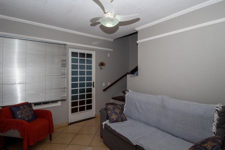 Casa de condomínio à venda com 75m², 2 quartos e 1 vaga Casa de condomínio à venda com 75m², 2 quartos e 1 vagaSala