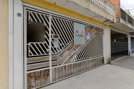 Casa para alugar com 158m², 2 quartos e 2 vagasFachada