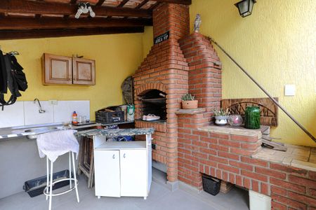 Casa para alugar com 158m², 2 quartos e 2 vagasChurrasqueira