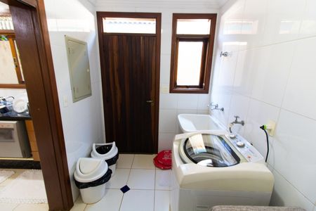 Casa de condomínio para alugar com 450m², 4 quartos e 4 vagasÁrea de Serviço