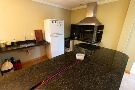 Casa de condomínio para alugar com 450m², 4 quartos e 4 vagasÁrea comum - Churrasqueira