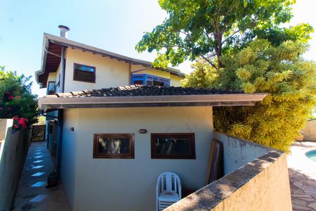 Casa de condomínio para alugar com 450m², 4 quartos e 4 vagasÁrea comum - Área Externa dos Fundos