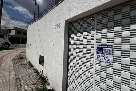 Casa à venda com 130m², 2 quartos e 2 vagas Casa à venda com 130m², 2 quartos e 2 vagasFachada e Placa