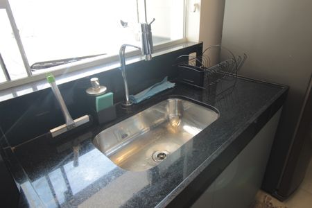 Casa à venda com 130m², 2 quartos e 2 vagasCozinha