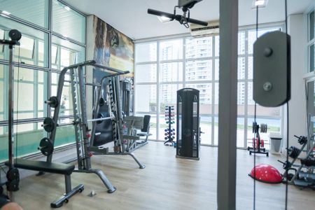 Apartamento à venda com 280m², 4 quartos e 5 vagas Apartamento à venda com 280m², 4 quartos e 5 vagasAcademia