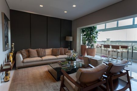 Apartamento à venda com 280m², 4 quartos e 5 vagas Apartamento à venda com 280m², 4 quartos e 5 vagasSala