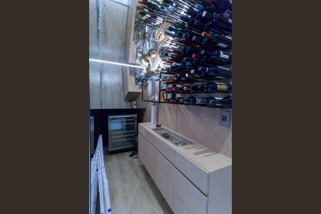 Apartamento à venda com 280m², 4 quartos e 5 vagas Apartamento à venda com 280m², 4 quartos e 5 vagasadega