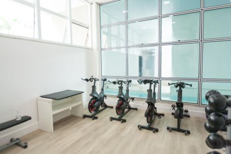 Apartamento à venda com 280m², 4 quartos e 5 vagas Apartamento à venda com 280m², 4 quartos e 5 vagasAcademia