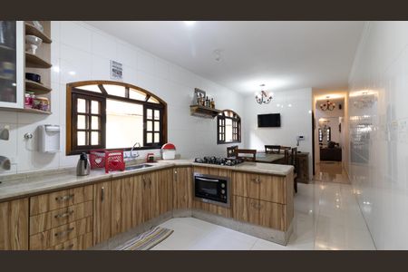 Casa à venda com 250m², 3 quartos e 2 vagasCozinha