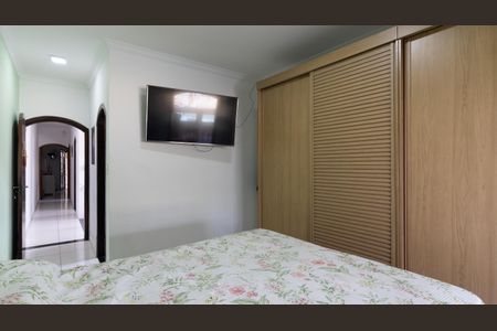 Casa à venda com 250m², 3 quartos e 2 vagasSuíte