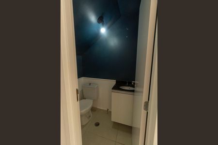 Casa de condomínio à venda com 83m², 2 quartos e 2 vagas Casa de condomínio à venda com 83m², 2 quartos e 2 vagasBanheiro Social