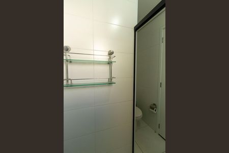 Casa de condomínio à venda com 83m², 2 quartos e 2 vagas Casa de condomínio à venda com 83m², 2 quartos e 2 vagasBanheiro Social