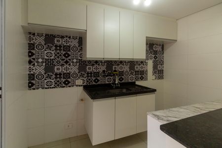 Casa de condomínio à venda com 83m², 2 quartos e 2 vagas Casa de condomínio à venda com 83m², 2 quartos e 2 vagasCozinha