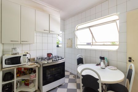 Apartamento à venda com 160m², 3 quartos e 2 vagas Apartamento à venda com 160m², 3 quartos e 2 vagasCozinha