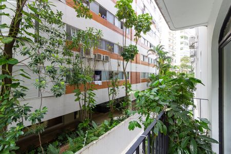 Apartamento à venda com 160m², 3 quartos e 2 vagas Apartamento à venda com 160m², 3 quartos e 2 vagasVista/Varanda