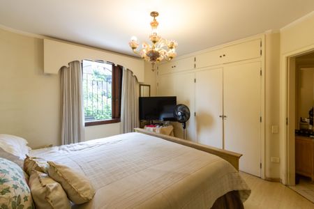 Apartamento à venda com 160m², 3 quartos e 2 vagas Apartamento à venda com 160m², 3 quartos e 2 vagasSuíte